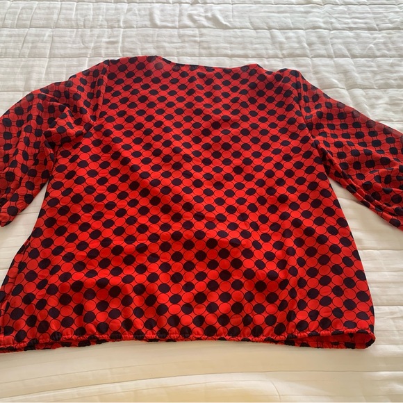 Vince Camuto Polka Dot Prep Faux Wrap V-neck Blouse Red Navy Blue Medium - Picture 10 of 16